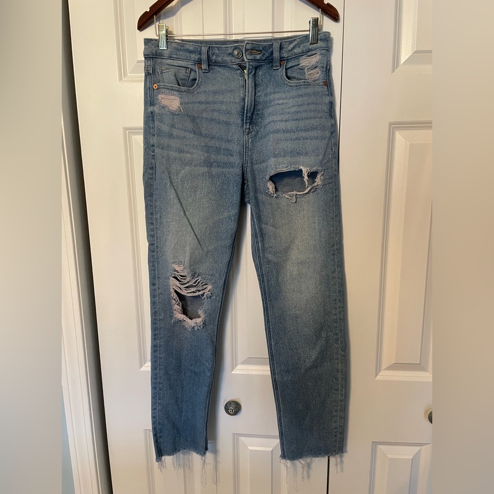 American Eagle Outfitters Light Blue Ripped Straight Mom Jeans